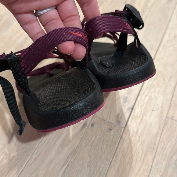 EUC Chaco sandals - Picture 3 of 5